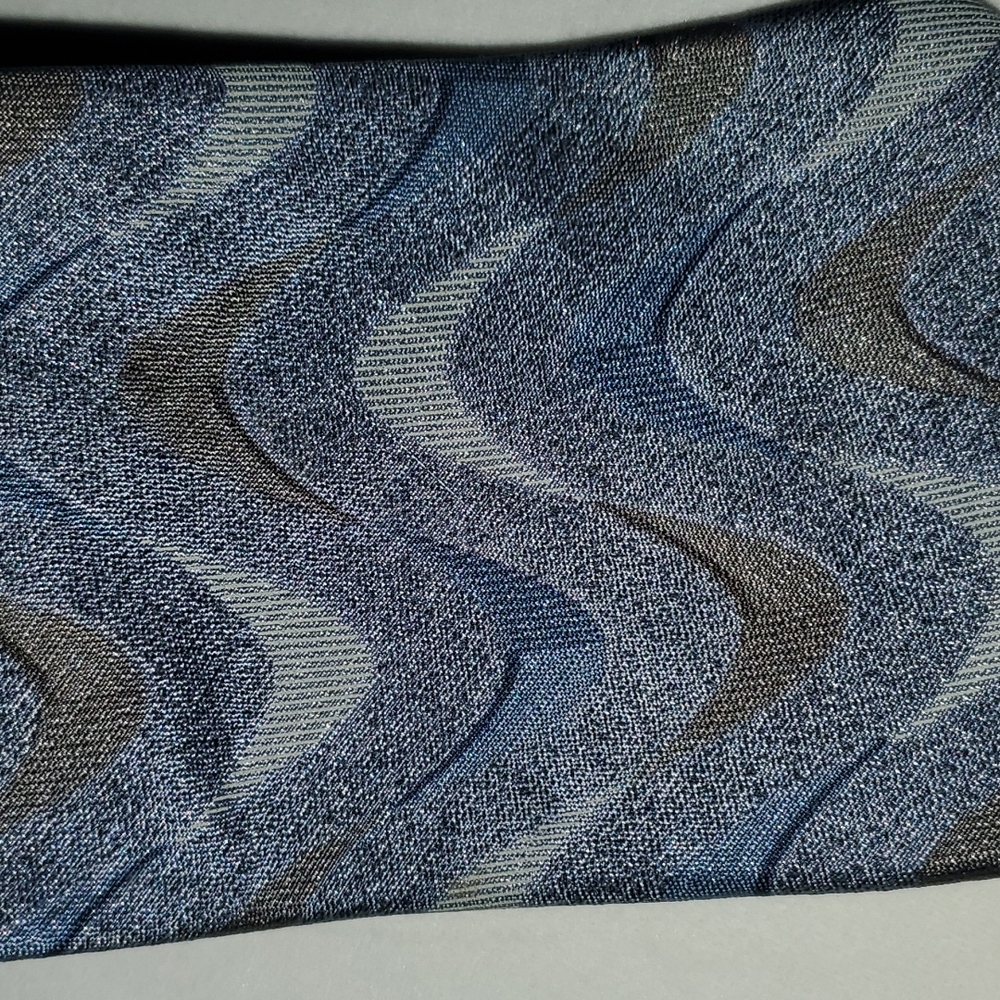 Perry Ellis - Picture 3 of 5